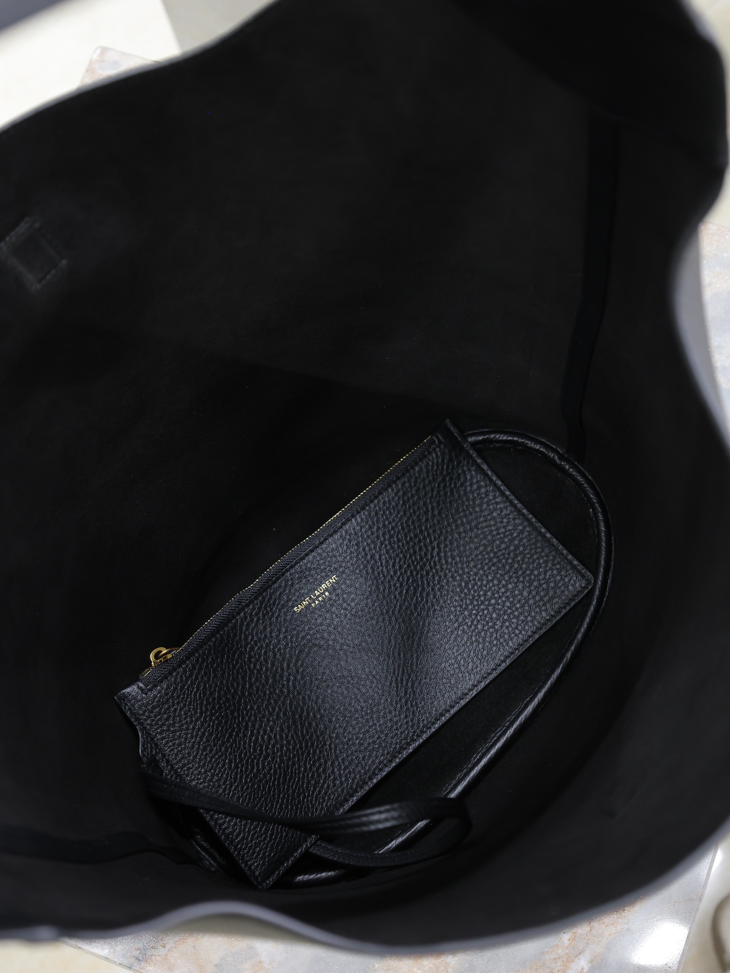 [TOP] Yves Saint Laurent YSL Large Bucket Hobo Bag 26×31.5×13.5cm - Black&GHW