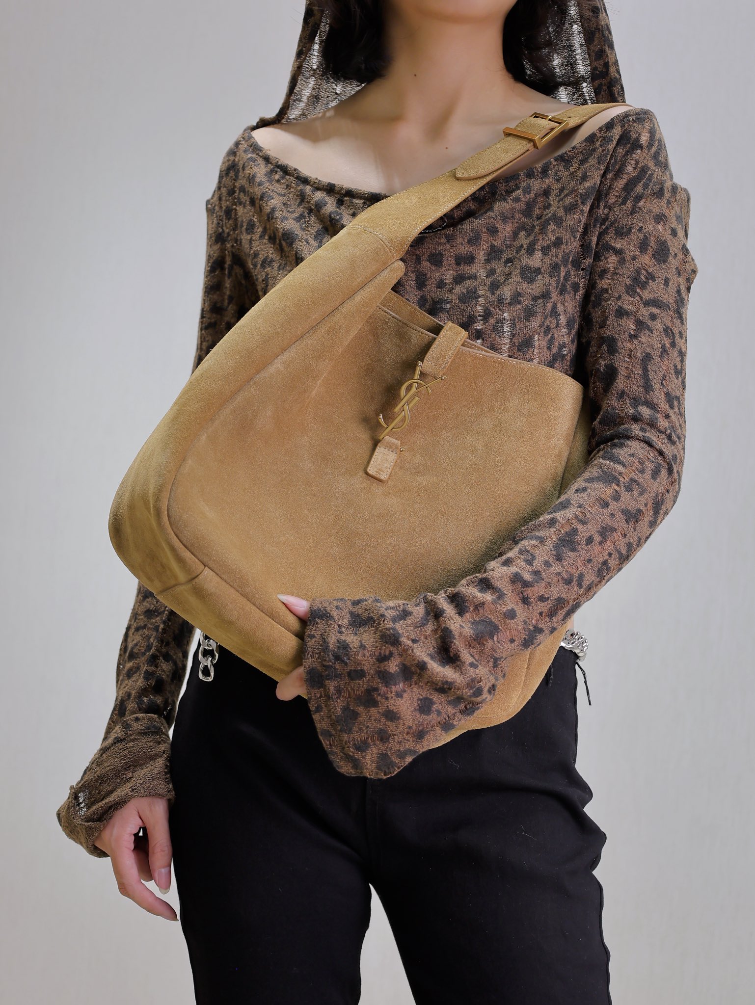 [TOP] Yves Saint Laurent YSL Suede Large Hobo Bag 30x31x13cm - Brown&GHW