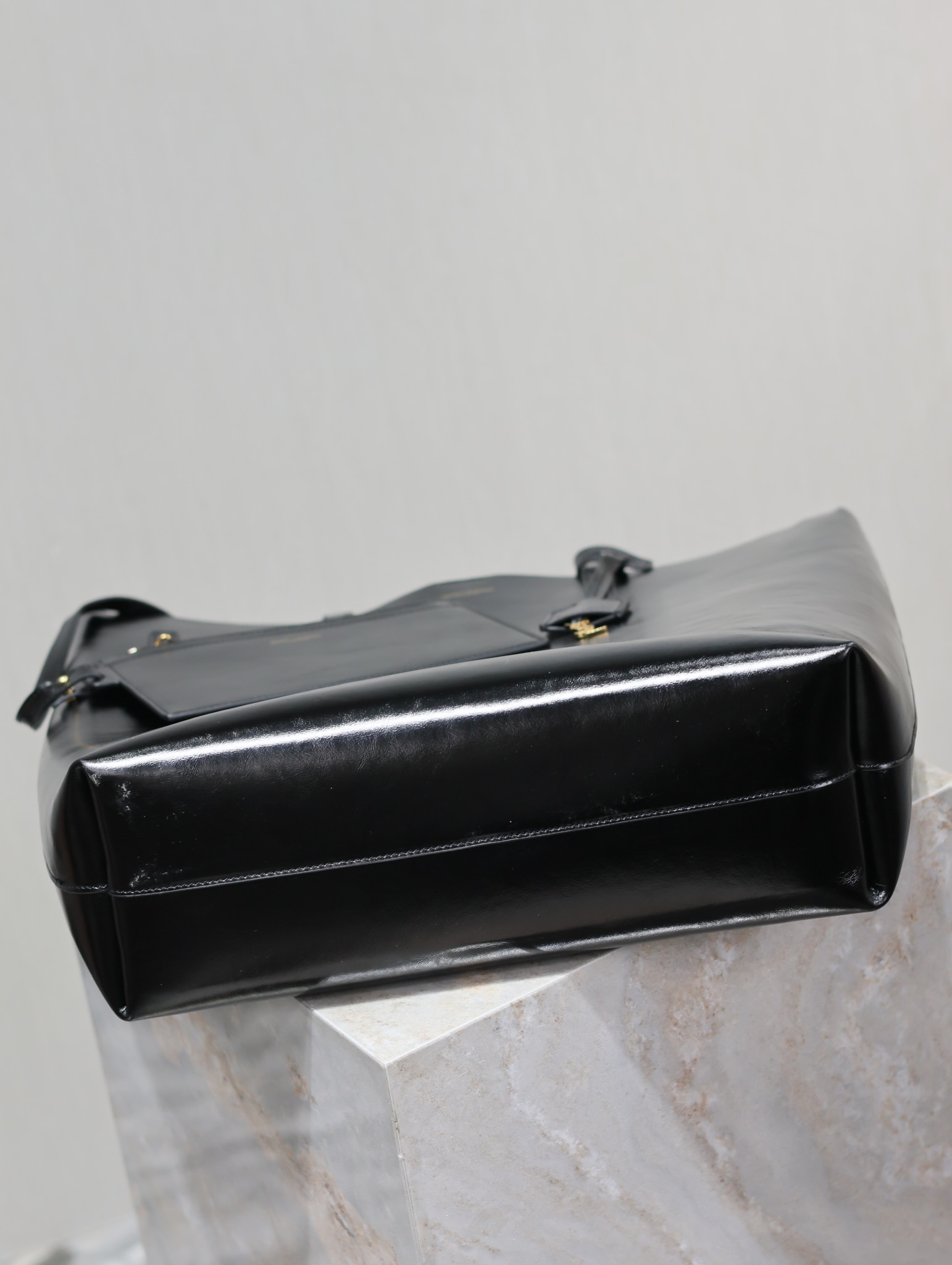 [TOP] Yves Saint Laurent YSL Wax leather Shopping Tote Bag 32.5×35×10.5cm - Black