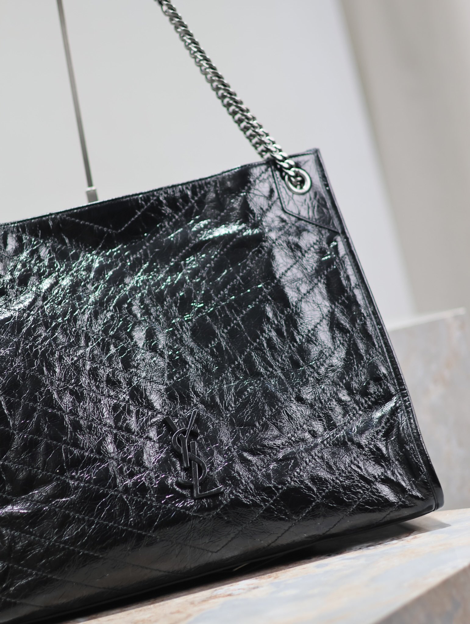 [TOP] Yves Saint Laurent YSL Wax Cowhide Large Niki Shopping Bag 39×31.5×12.5cm - Black