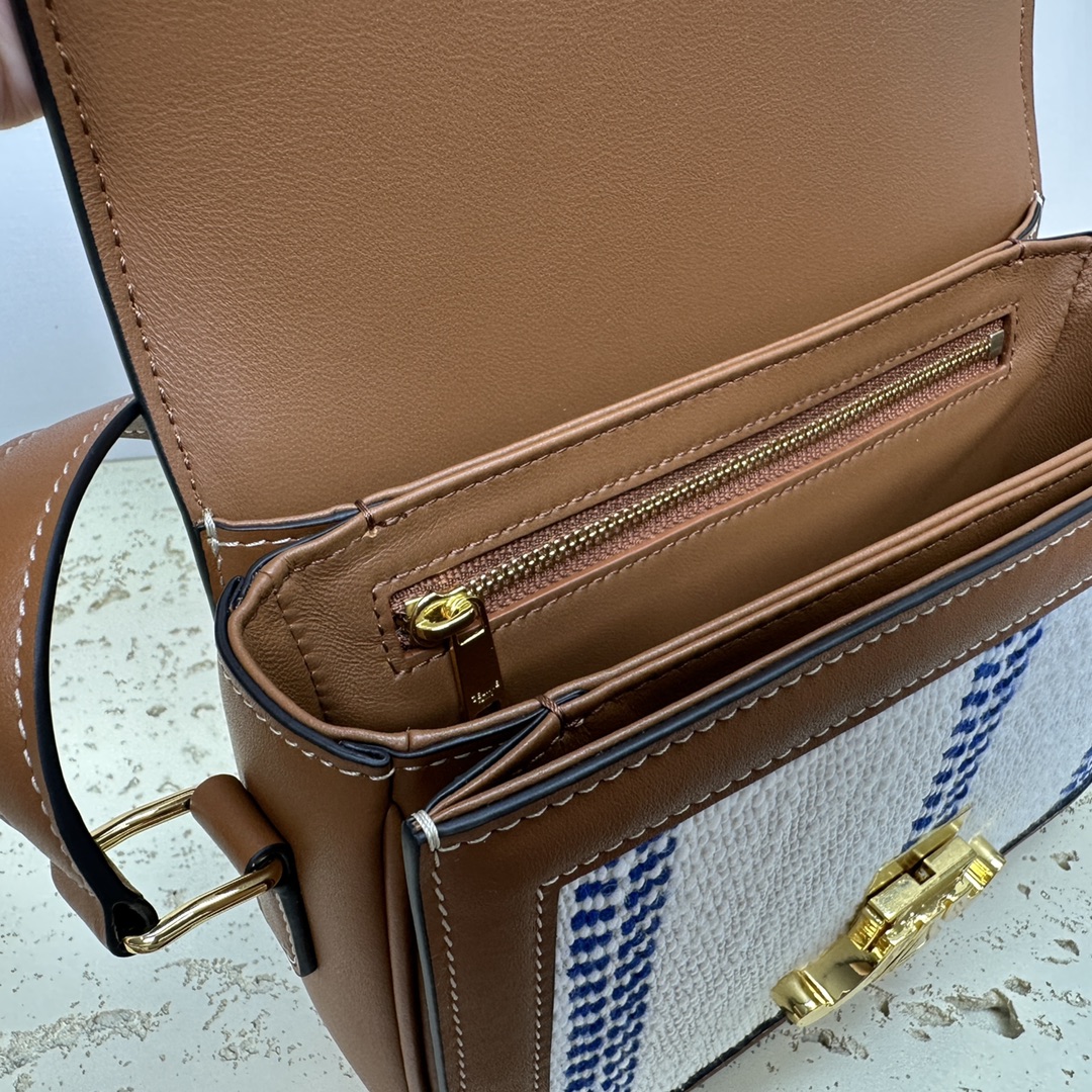 [TOP] CELINE Triomphe Striped Fabric Bag 18.5x14x6cm - White/Blue