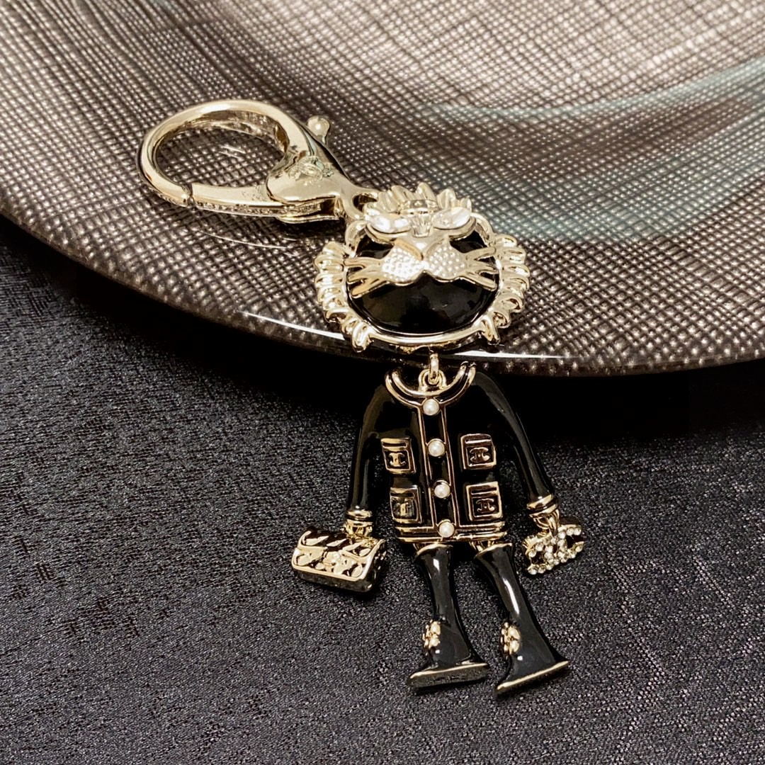 [TOP] CHANEL CC Key Chain - Black&GHW