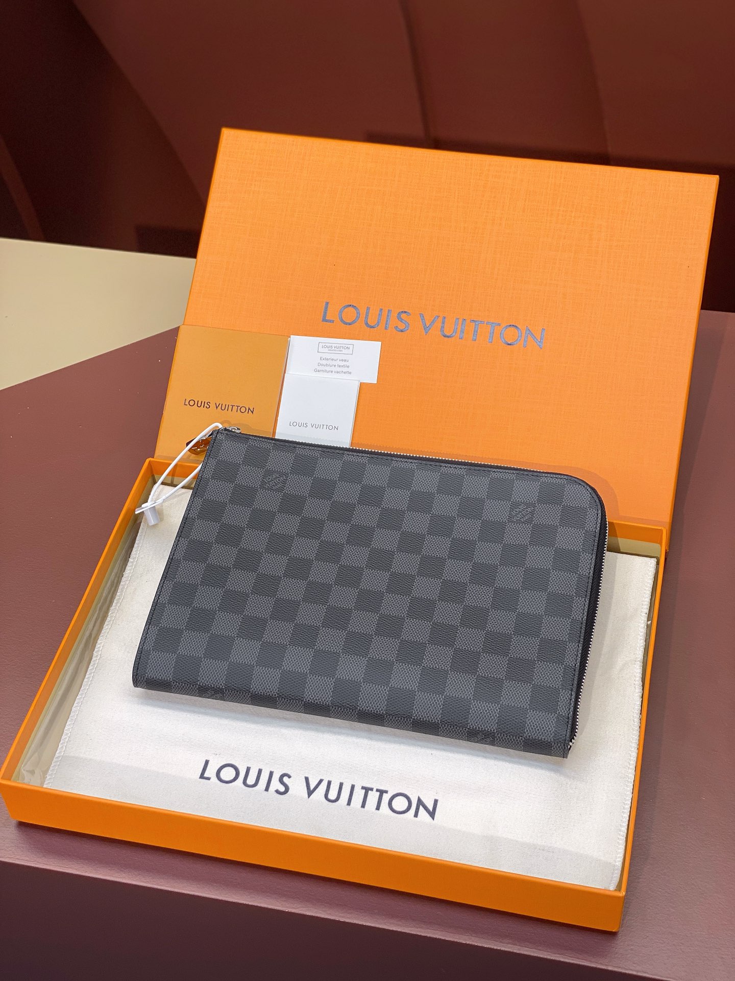 [TOP] Louis Vuitton LV LV Pochette Jour Handbag 27×19×1cm/35×25×2cm - Black