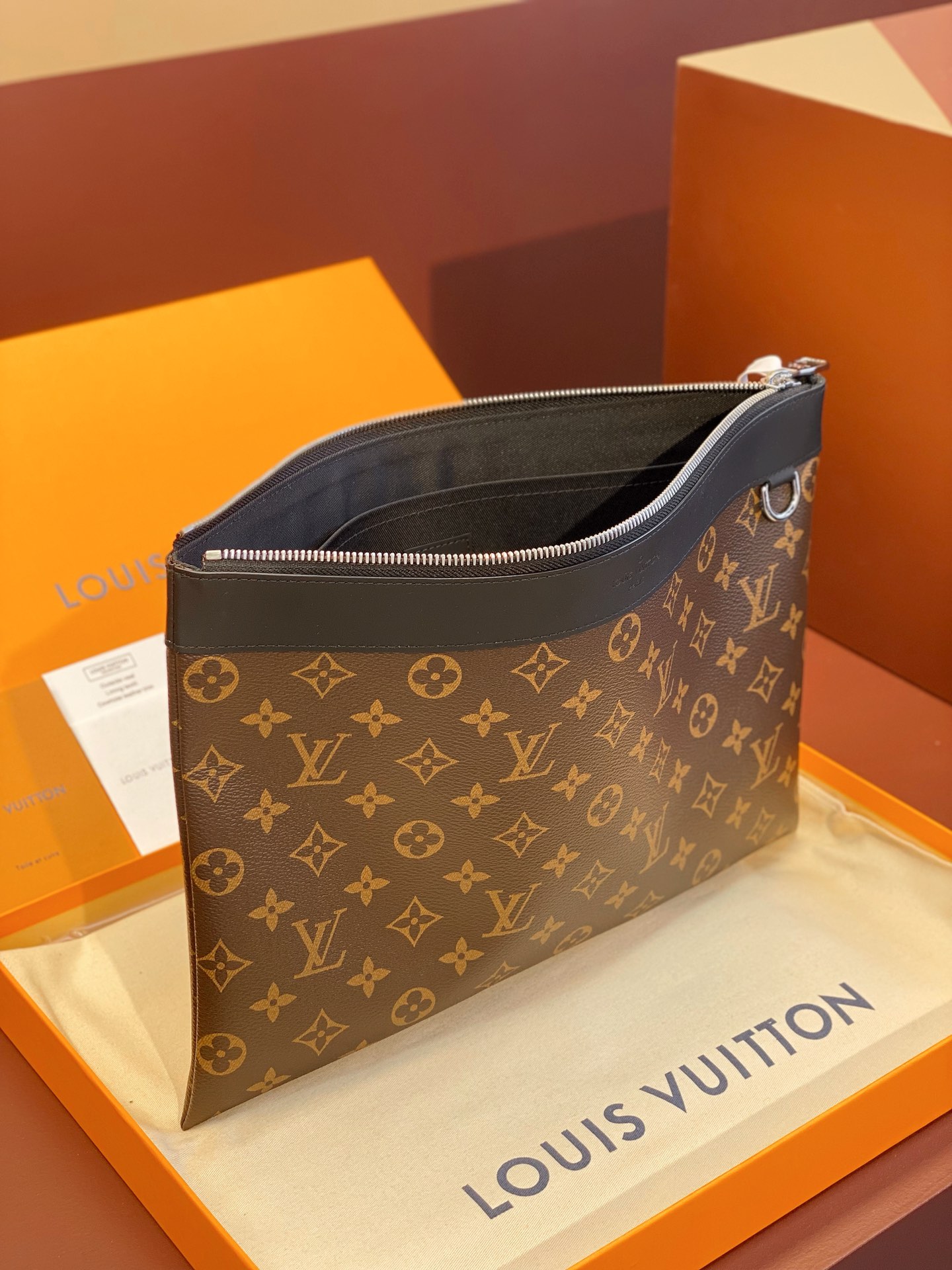 [TOP] Louis Vuitton LV LV Pochette Apollo Handbag 25x 2cm - 2 Colour