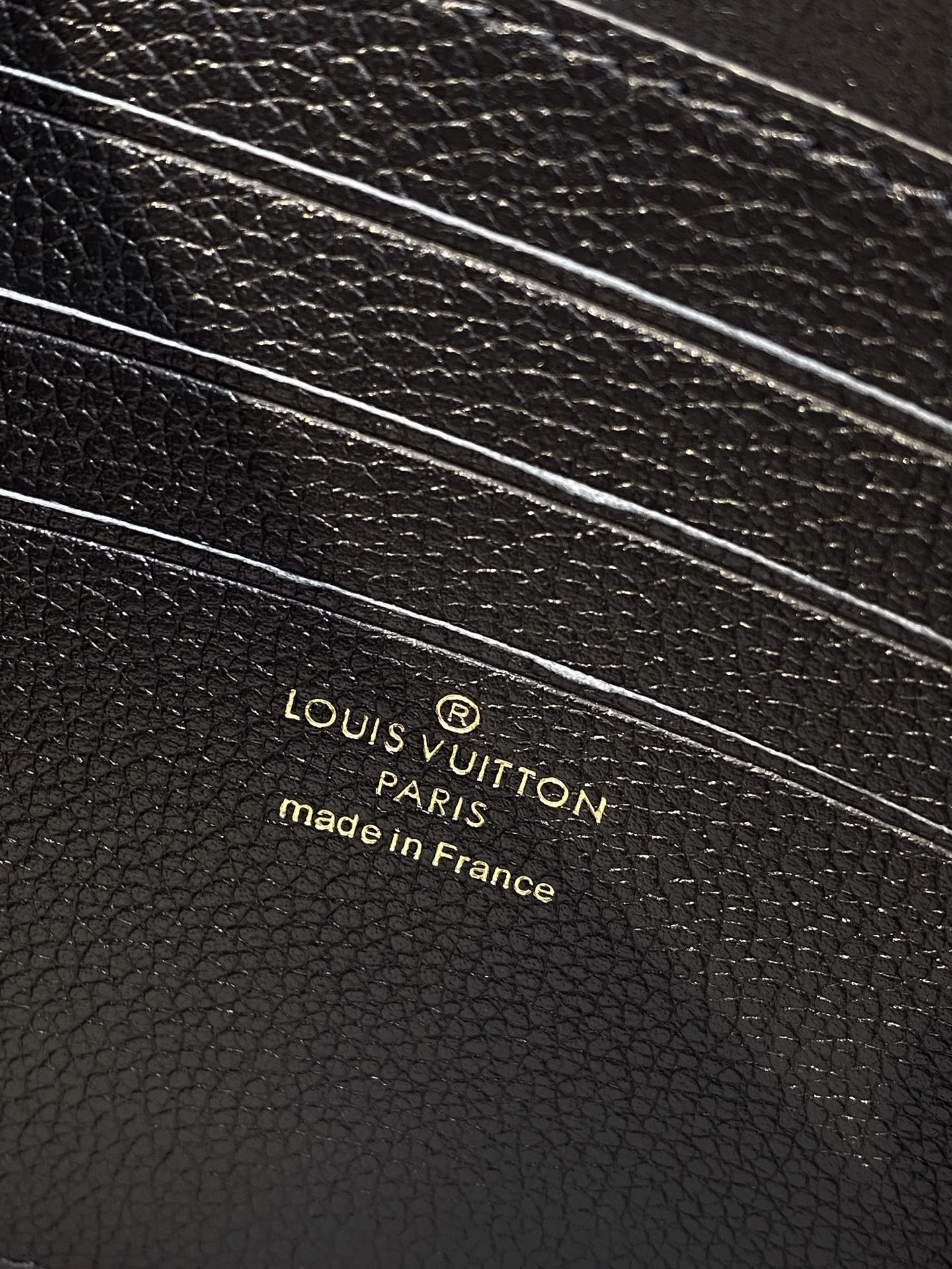 [TOP] Louis Vuitton LV LV Monogram Empreinte Leather Handbag 23×16×2cm - Black