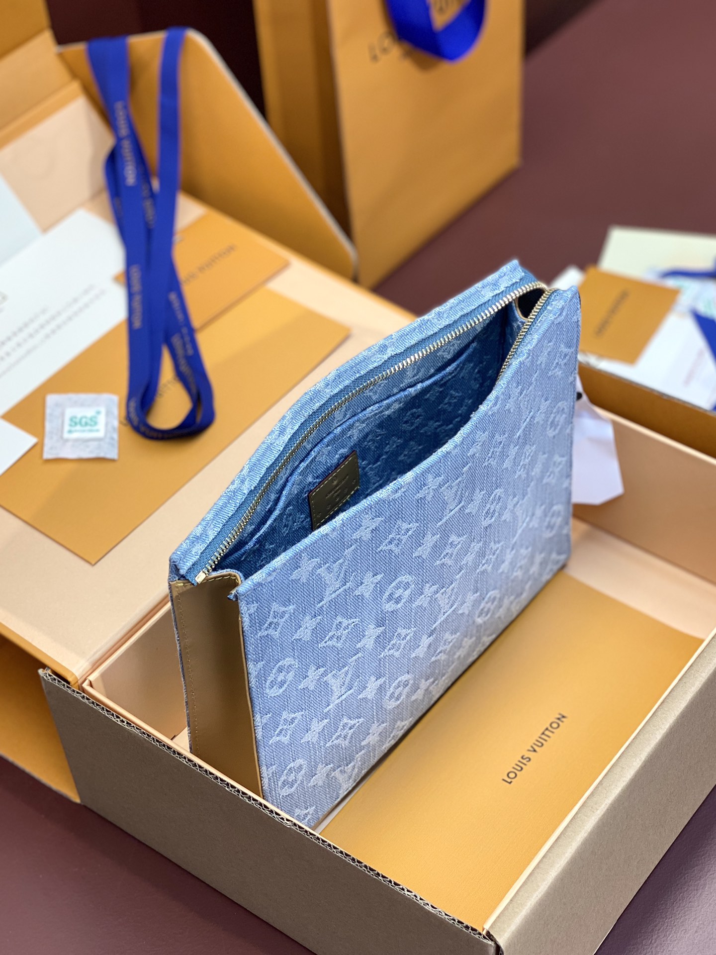 [TOP] Louis Vuitton LV Pochette Accessoires Clutch Bag 26x20cm - Denim Blue