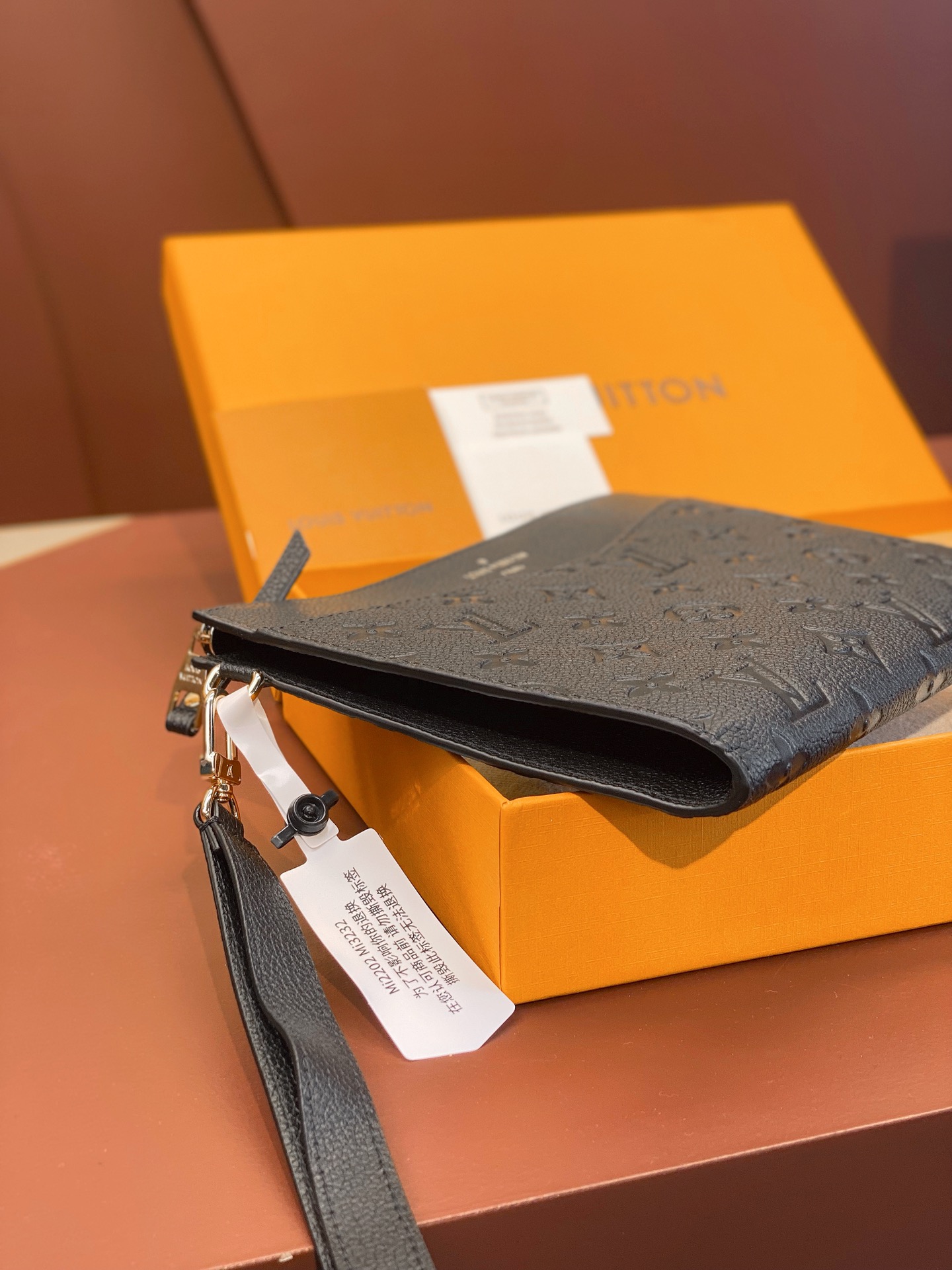 [TOP] Louis Vuitton LV LV Monogram Empreinte Leather Handbag 23×16×2cm - Black