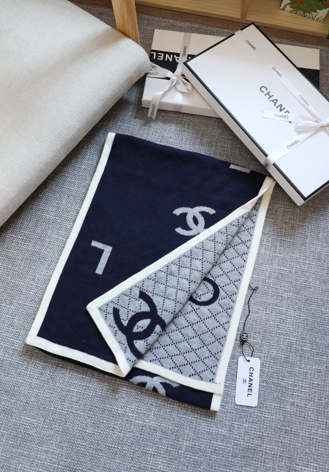 [TOP] CHANEL CC Wool Scarf 30X180 cm - 2 Colors