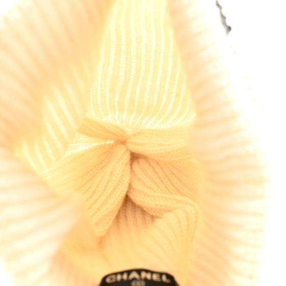 [TOP] CHANEL Knitted Hat - Beige