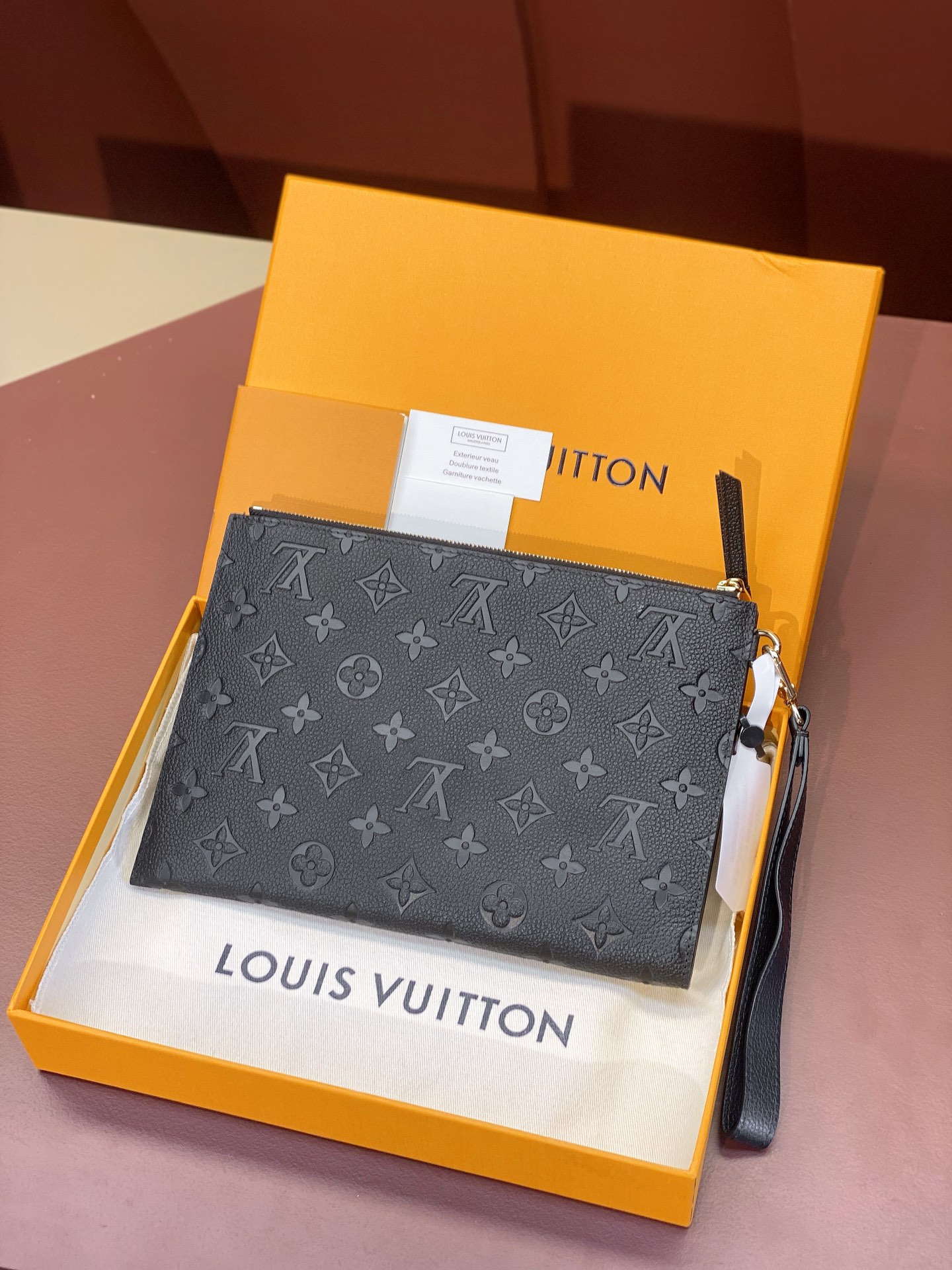 [TOP] Louis Vuitton LV LV Monogram Empreinte Leather Handbag 23×16×2cm - Black