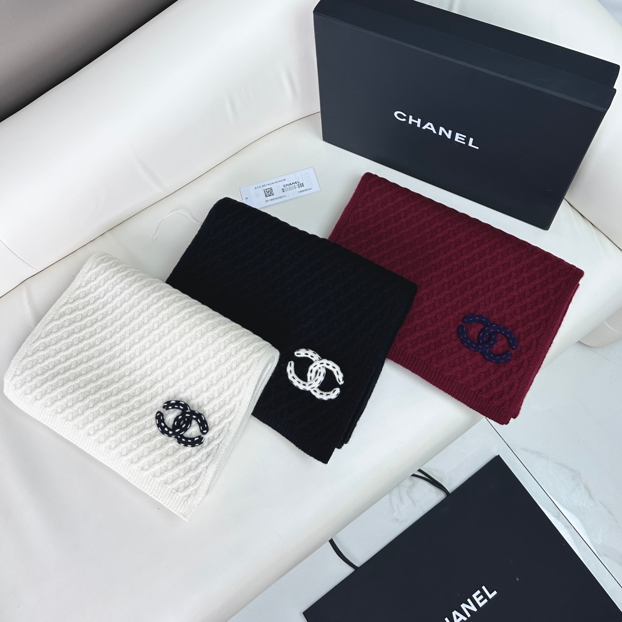 [TOP] CHANEL CC Wool Scarf  - 3 Colors