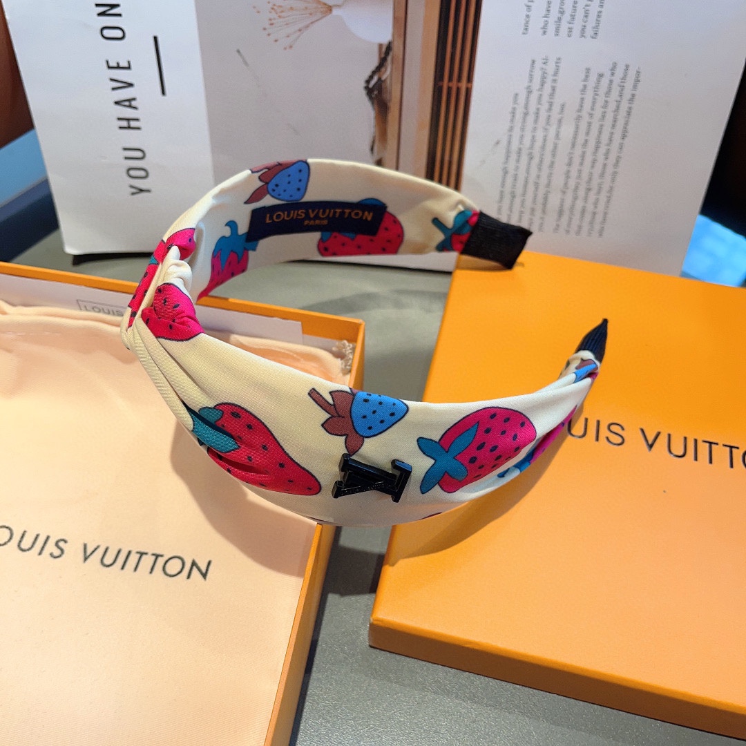 [TOP] Louis Vuitton LV  Fashionable And Versatile Hairband -White