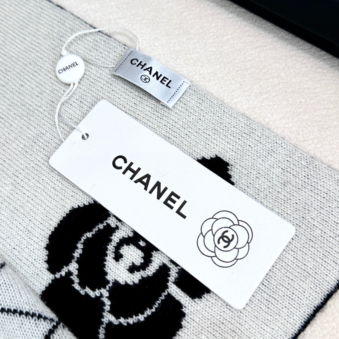 [TOP] CHANEL CC Wool Scarf 33X180 cm - Black