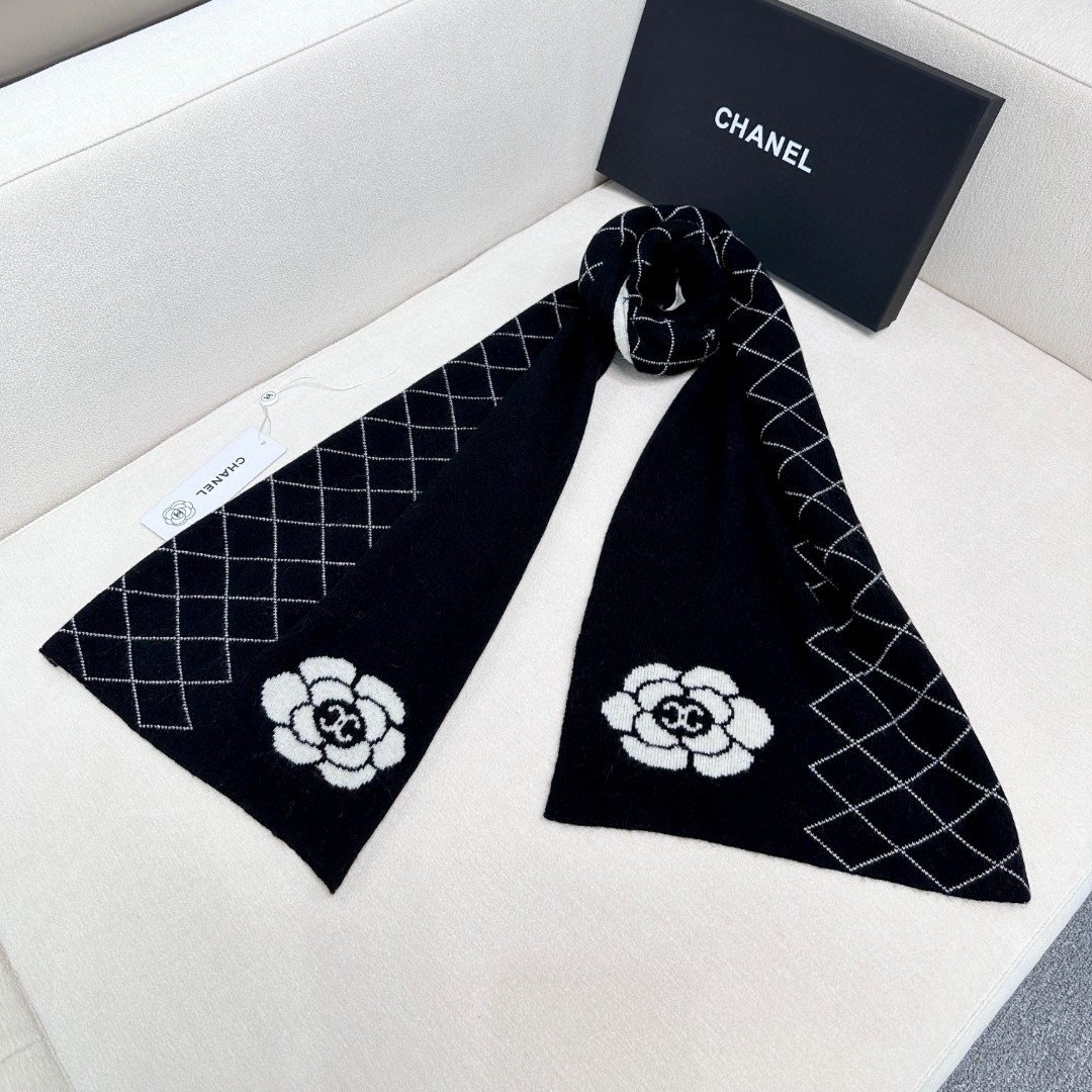 [TOP] CHANEL CC Wool Scarf 33X180 cm - Black