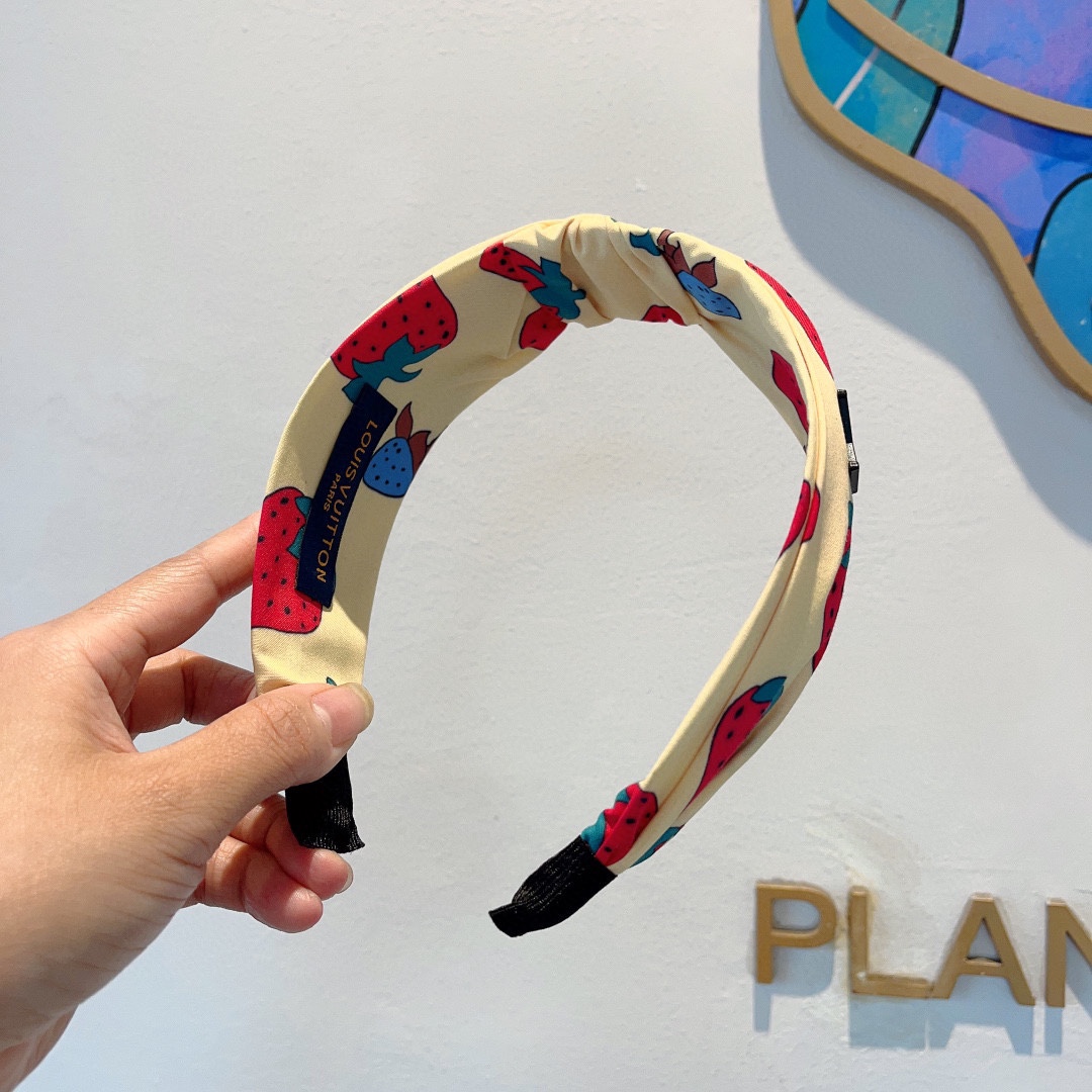 [TOP] Louis Vuitton LV  Fashionable And Versatile Hairband -White