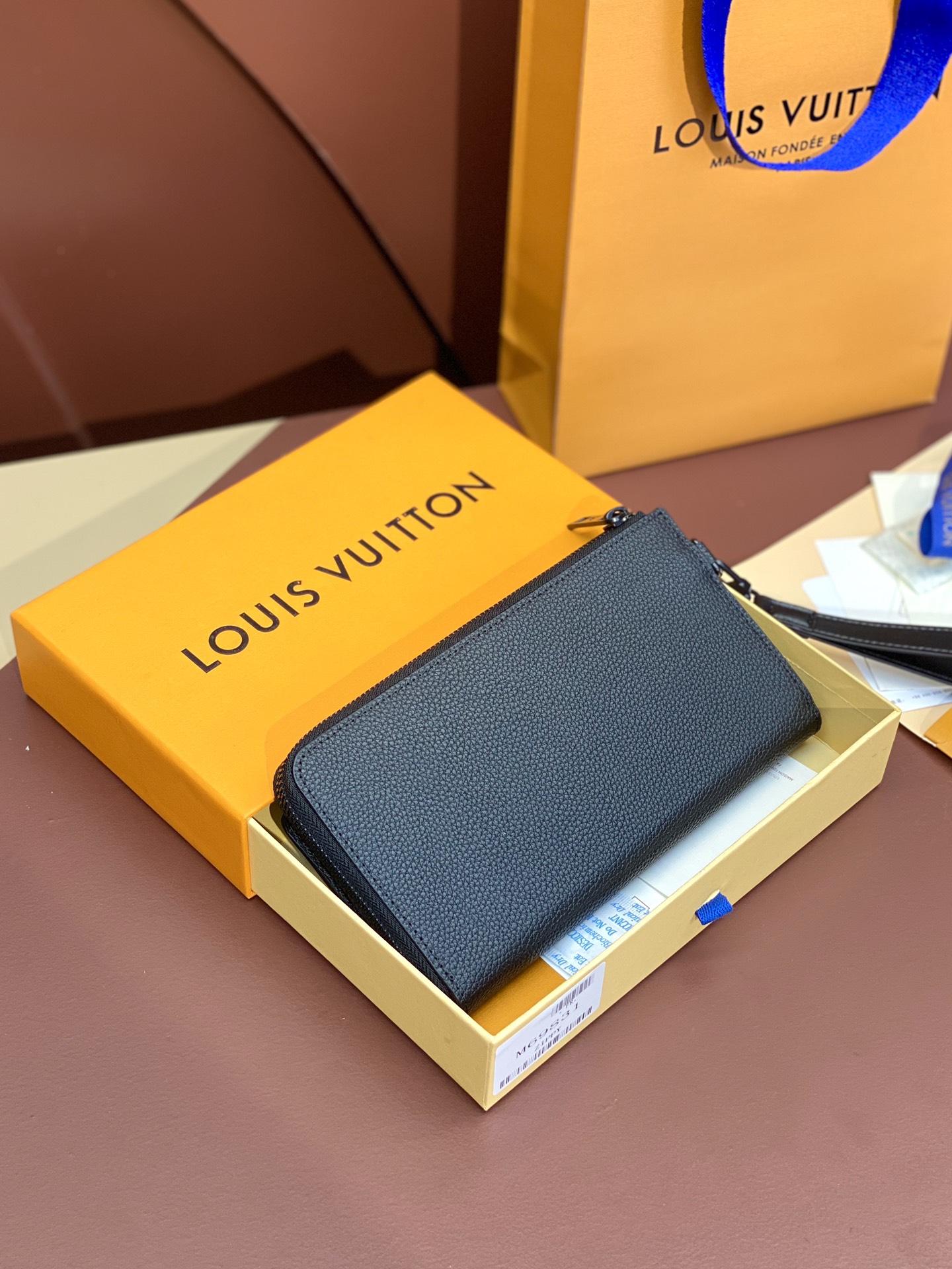 [TOP] Louis Vuitton LV Aerogram Wallet 20x11x2.5cm - Black