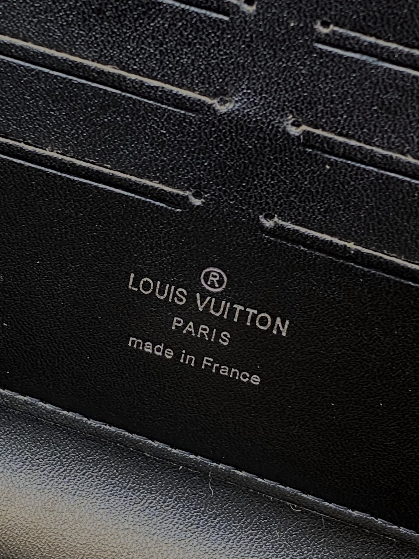 [TOP] Louis Vuitton LV Aerogram Wallet 20x11x2.5cm - Black