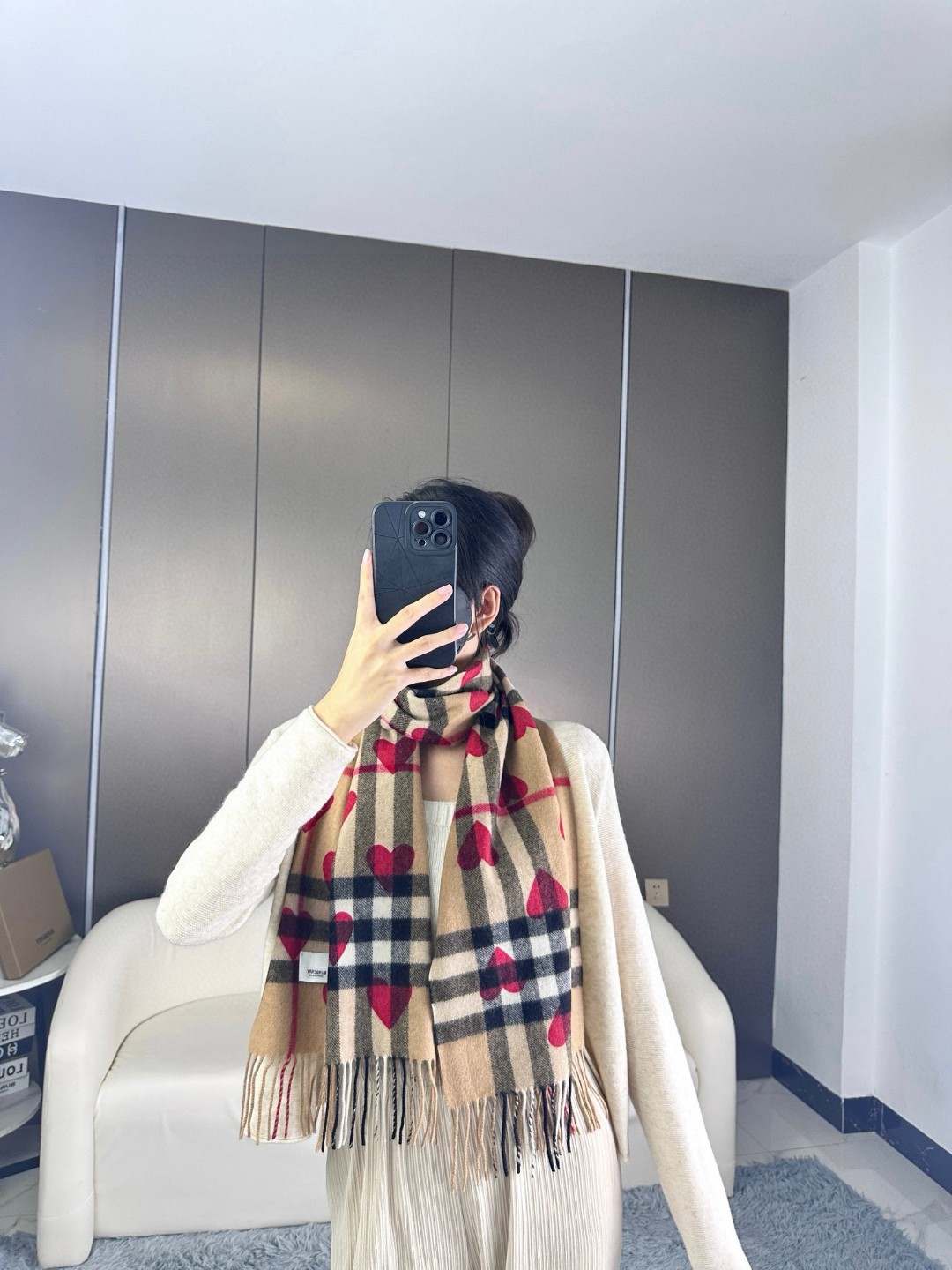 [TOP] BURBERRY Heart Scarf 30*168 cm - Brown