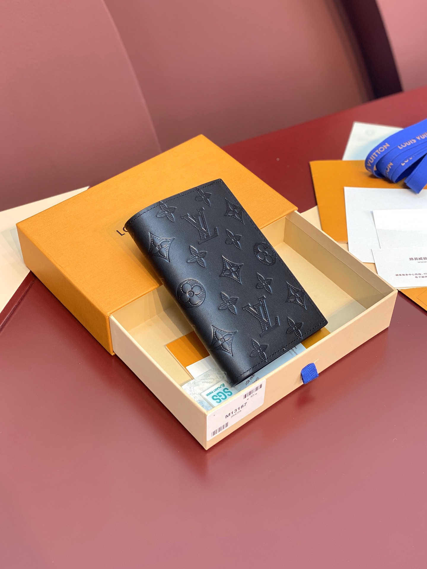 [TOP] Louis Vuitton LV Aerogram Wallet Monogram Shadow Embossed Leather 14X10x2.5cm - Black