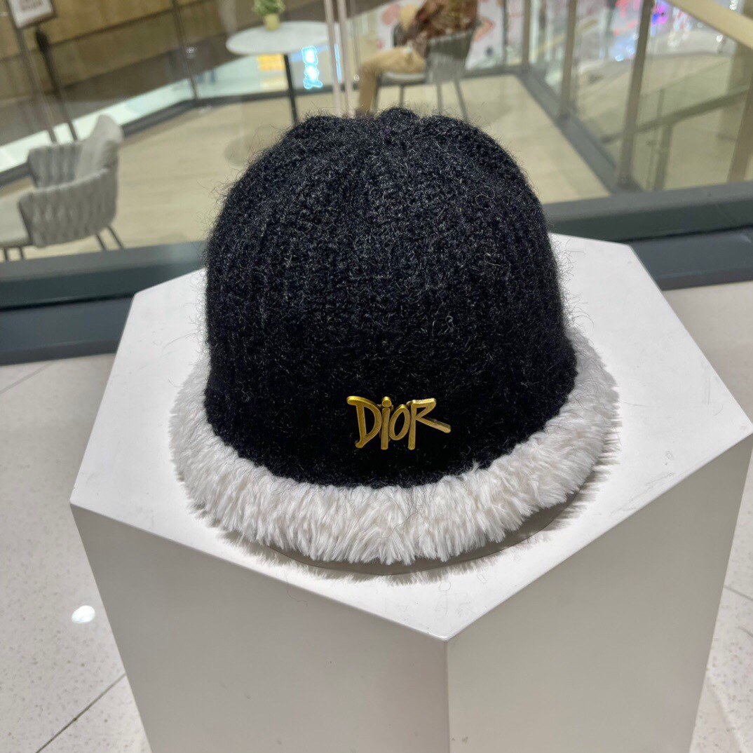 [TOP] Christian Dior Plush Fisherman's Hat - Black