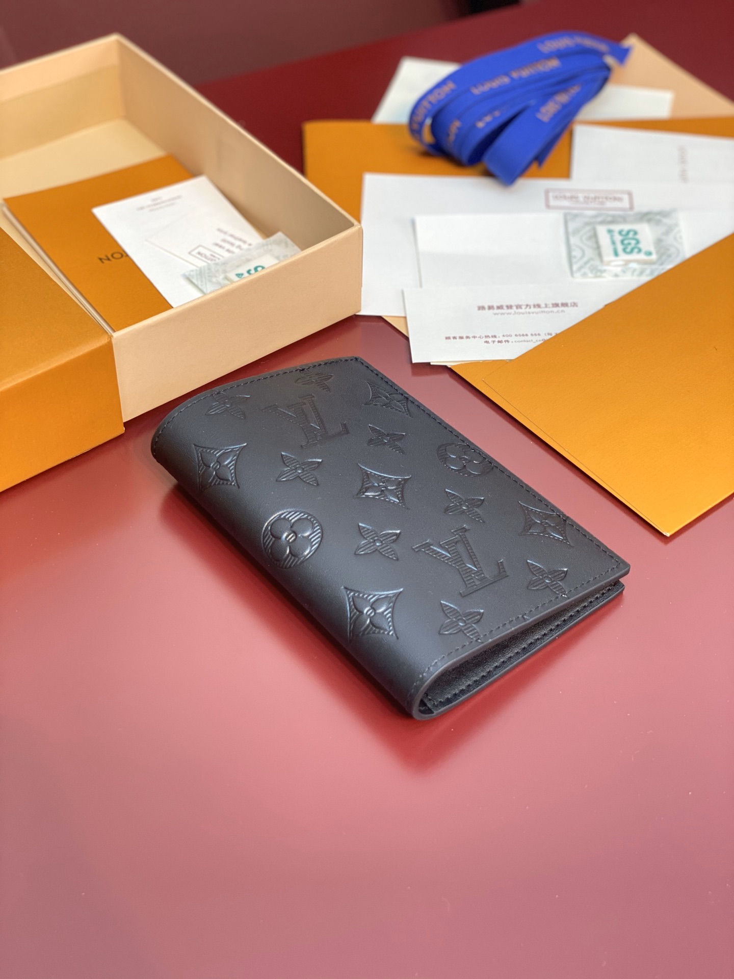 [TOP] Louis Vuitton LV Aerogram Wallet Monogram Shadow Embossed Leather 14X10x2.5cm - Black