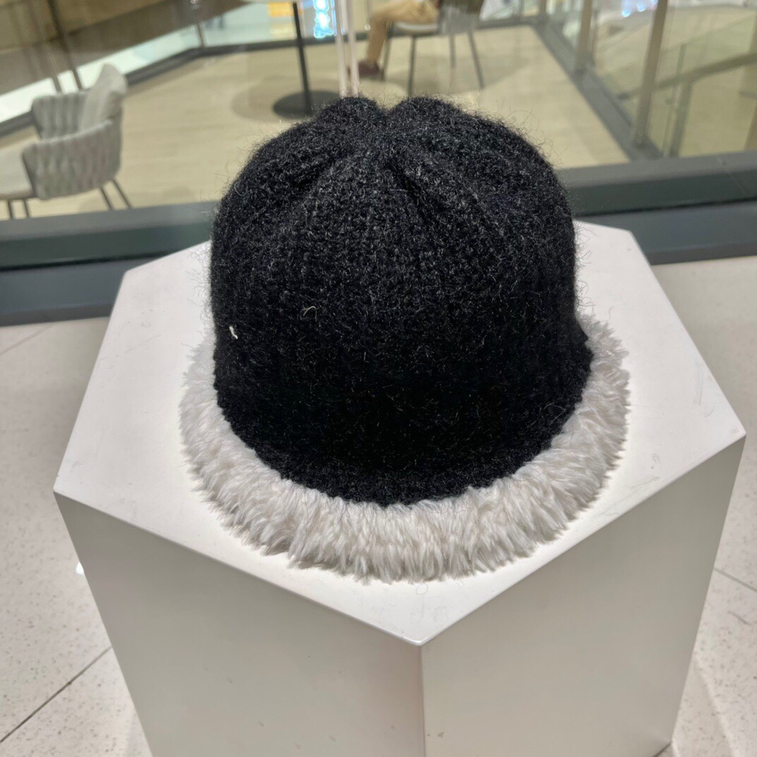 [TOP] Christian Dior Plush Fisherman's Hat - Black