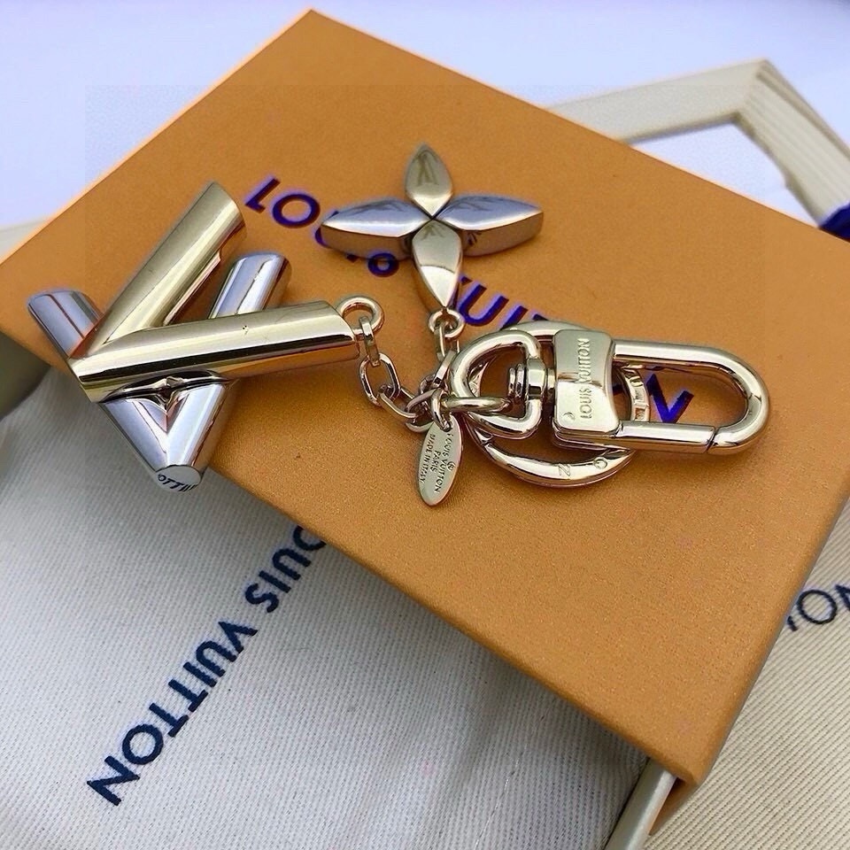 [TOP] Louis Vuitton LV LV Twist Bag Charm Key - 2 Colour