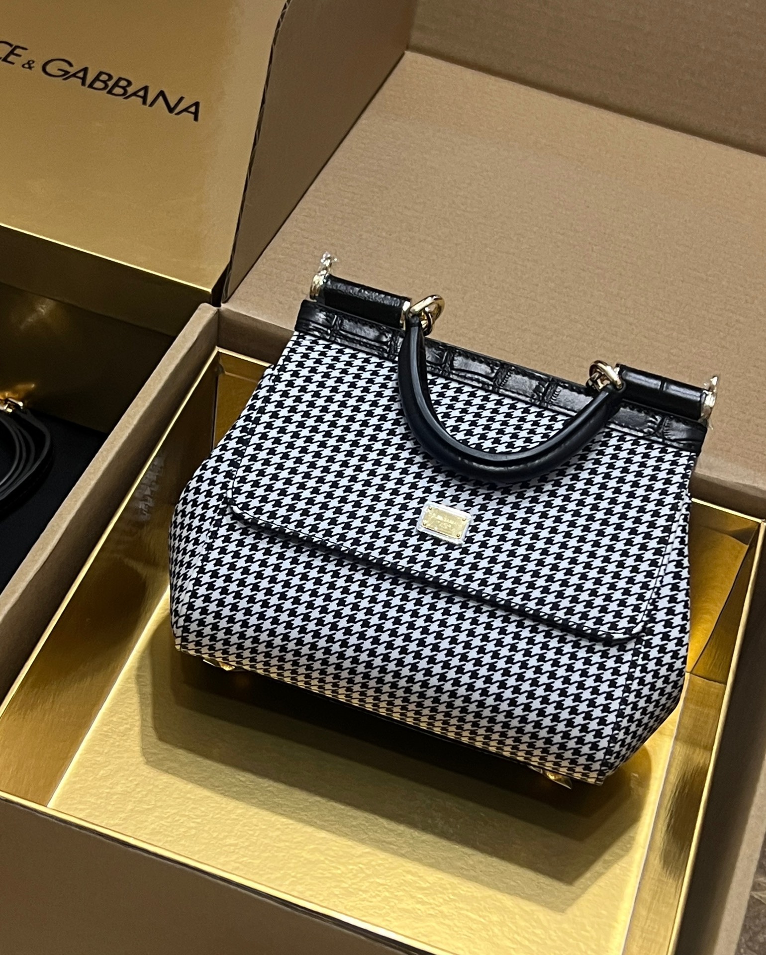 [TOP] Dolce & Gabbana D&G Sicily Houndstooth Handbag 18cm/20cm/25cm-Black and White