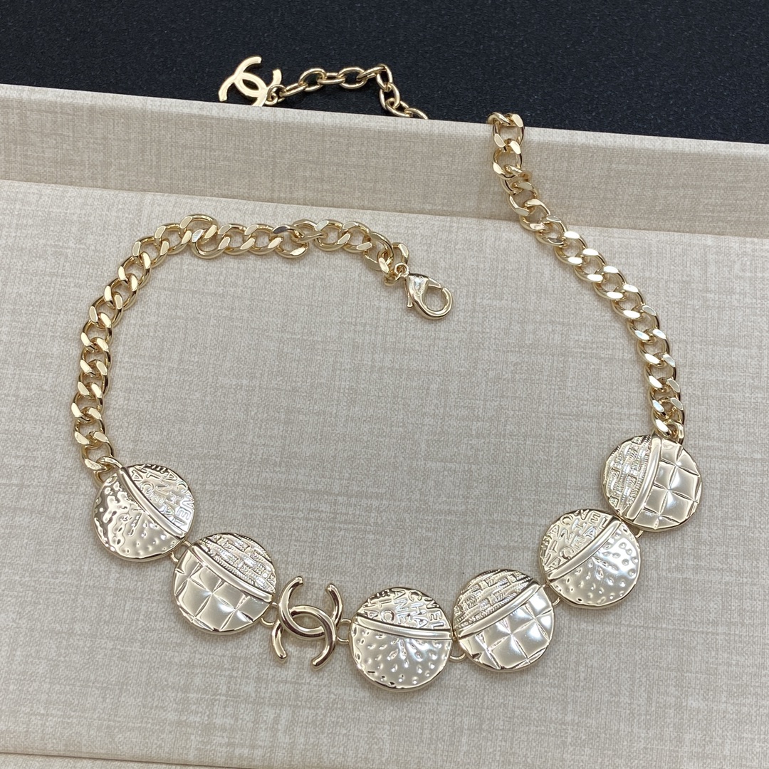 [TOP] CHANEL Necklace with Circle Metal - Gold