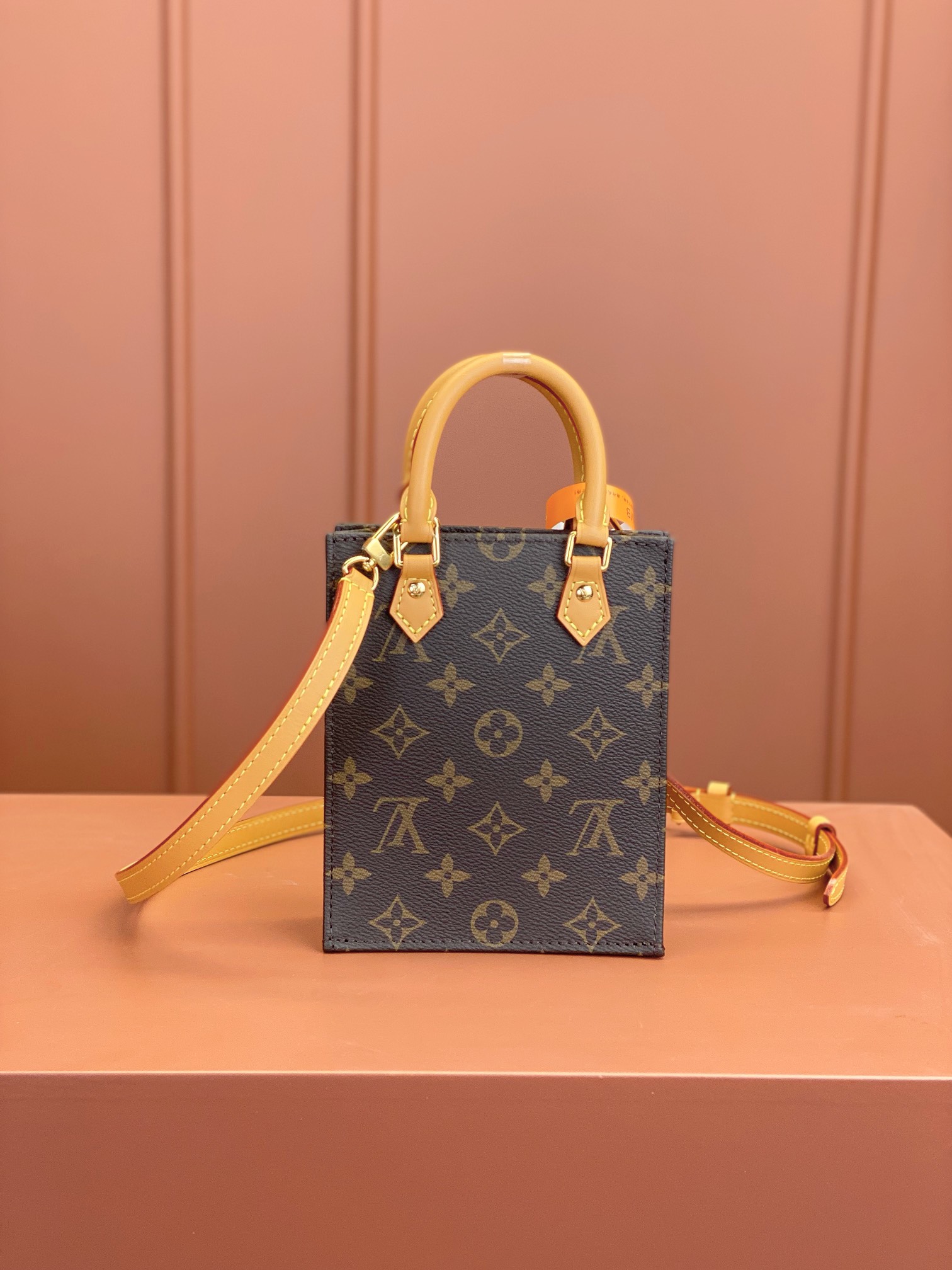 [TOP] Louis Vuitton LV Petit Sac Plat Handbag 14x17x5cm - Brown