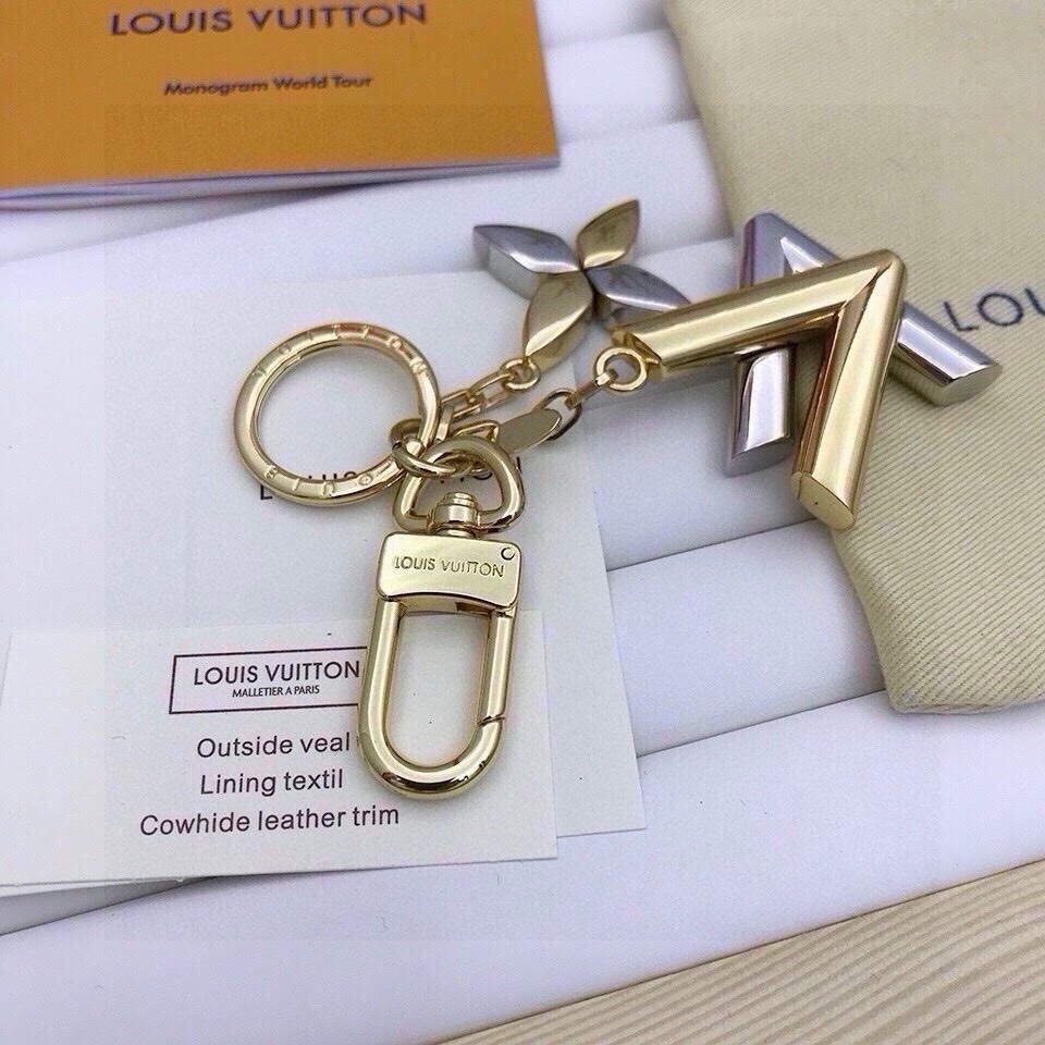 [TOP] Louis Vuitton LV LV Twist Bag Charm Key - 2 Colour