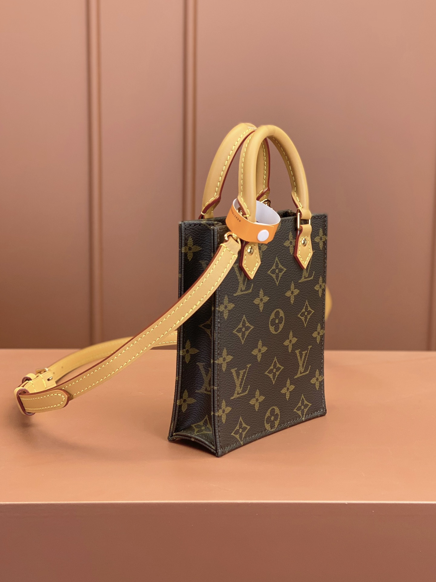 [TOP] Louis Vuitton LV Petit Sac Plat Handbag 14x17x5cm - Brown