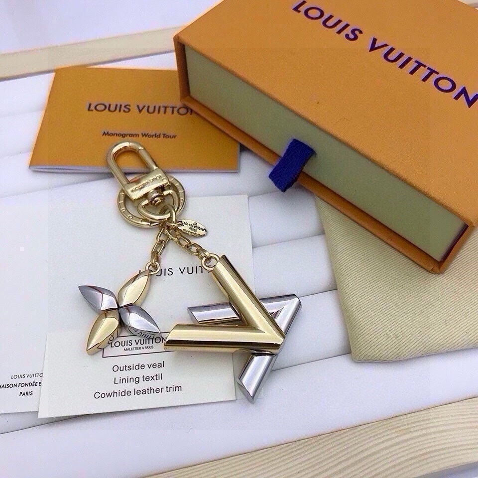 [TOP] Louis Vuitton LV LV Twist Bag Charm Key - 2 Colour
