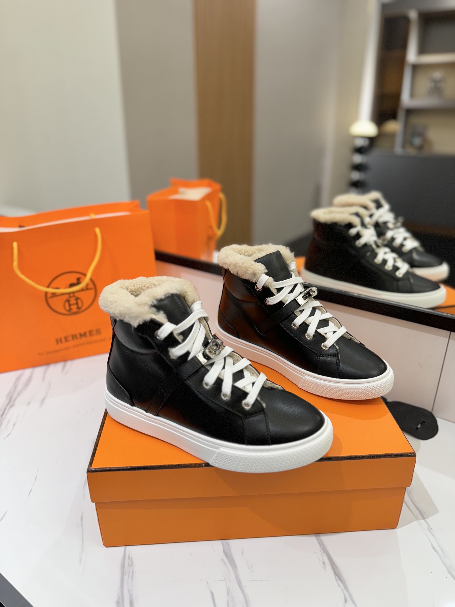 [TOP] HERMES Shoes - 4 Colors