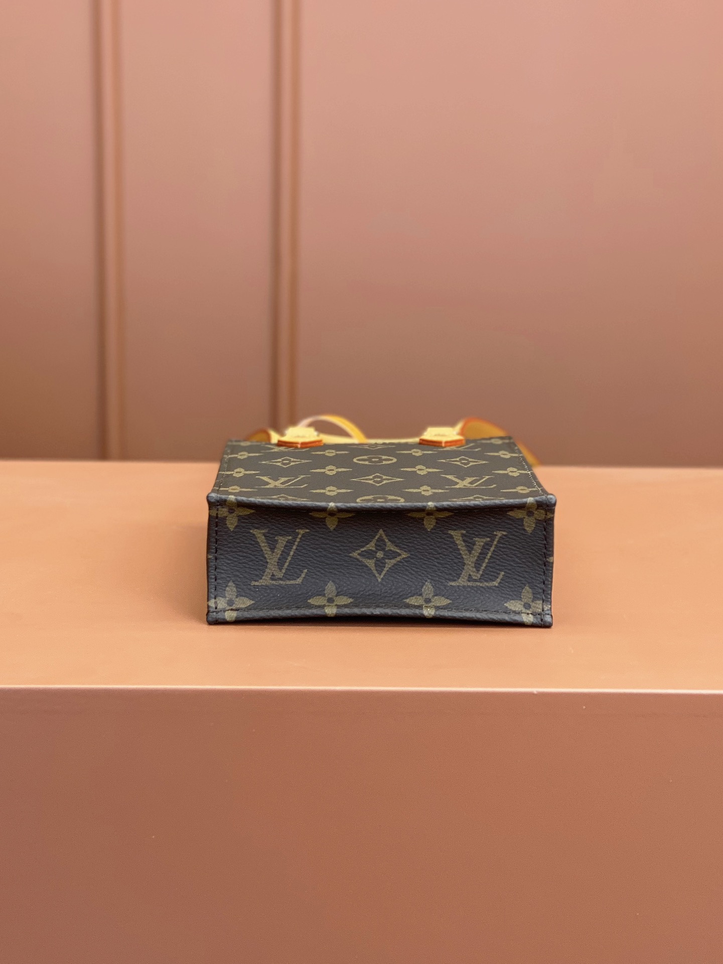 [TOP] Louis Vuitton LV Petit Sac Plat Handbag 14x17x5cm - Brown