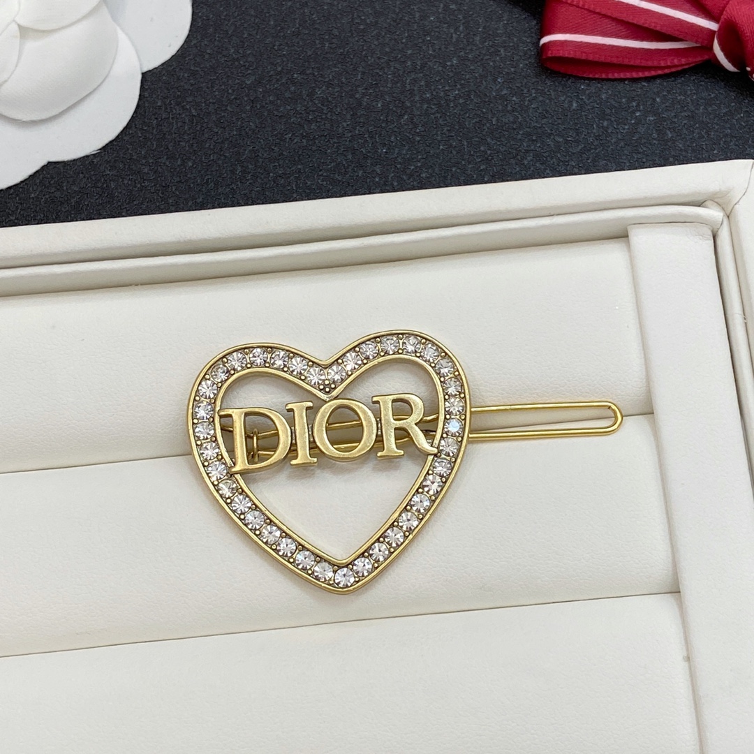 [TOP] Christian Dior Heart-Shaped Hairpin - Gold