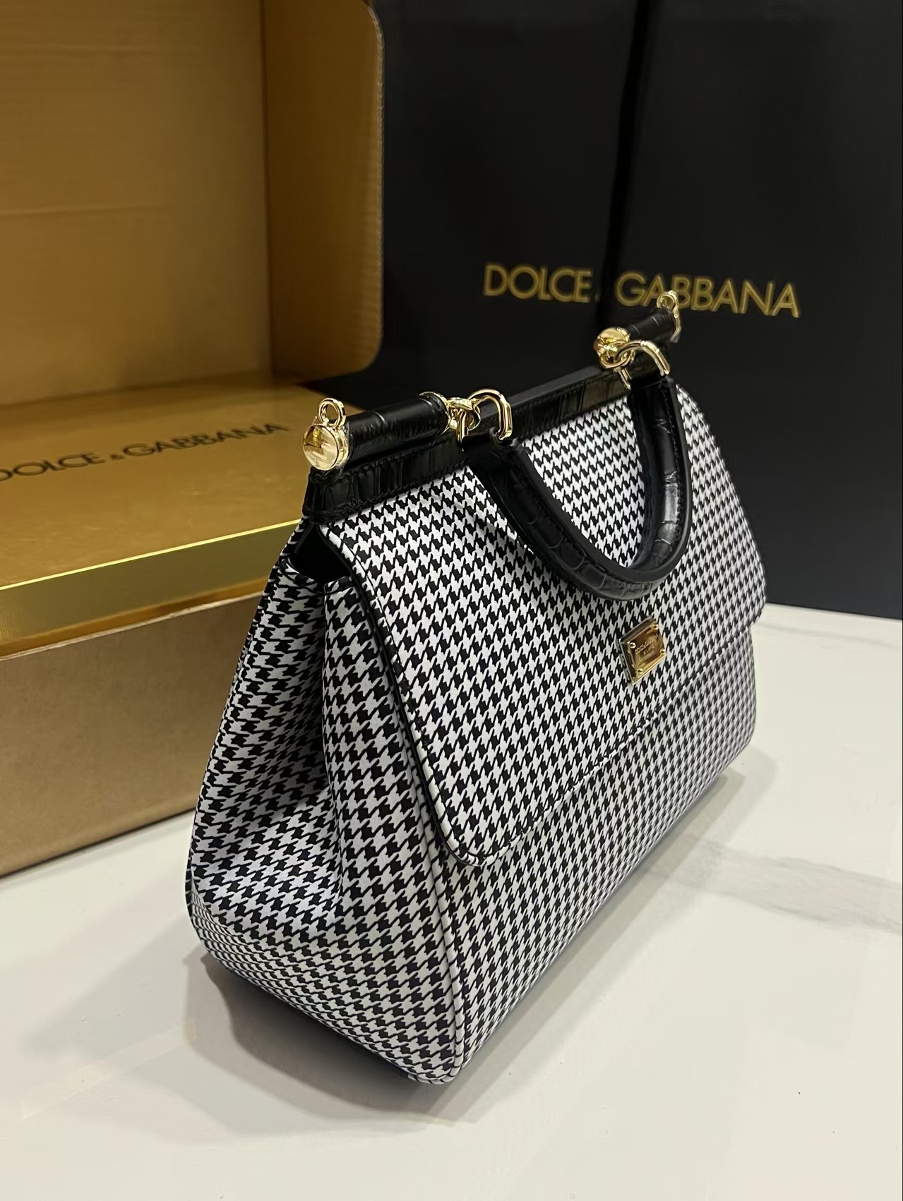 [TOP] Dolce & Gabbana D&G Sicily Houndstooth Handbag 18cm/20cm/25cm-Black and White