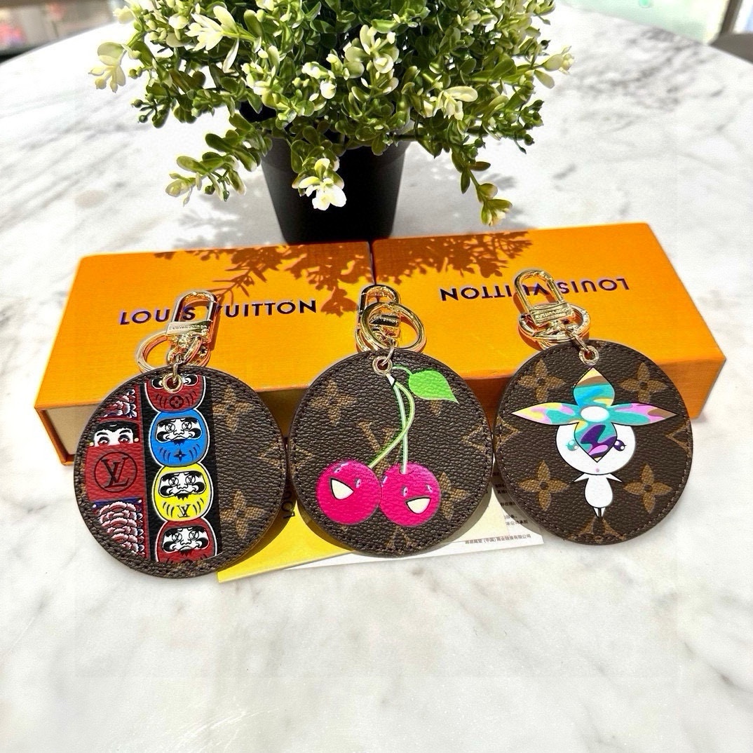 [TOP] Louis Vuitton LV Lllustrated Key Chain - 3 Color
