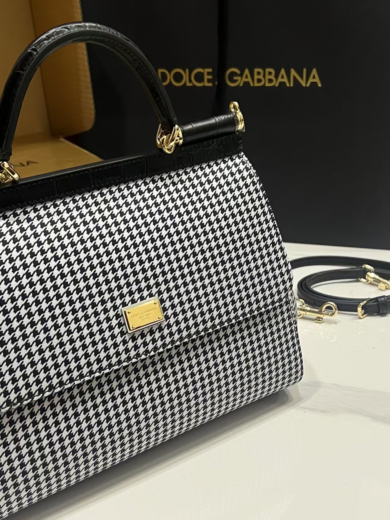 [TOP] Dolce & Gabbana D&G Sicily Houndstooth Handbag 18cm/20cm/25cm-Black and White