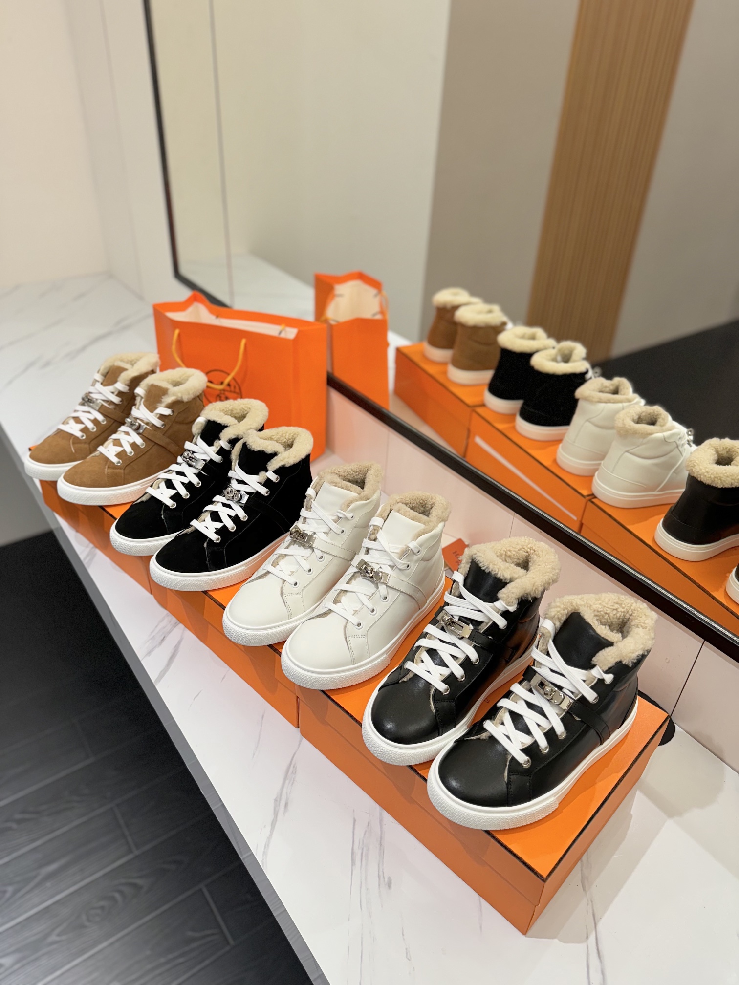 [TOP] HERMES Shoes - 4 Colors