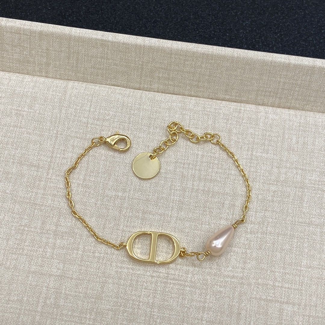 [TOP] Christian Dior Necklace/Earrings/Bracelet with Pearl - Gold