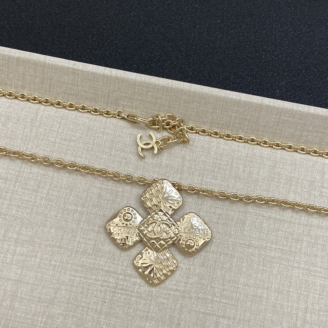 [TOP] CHANEL Necklace - Gold