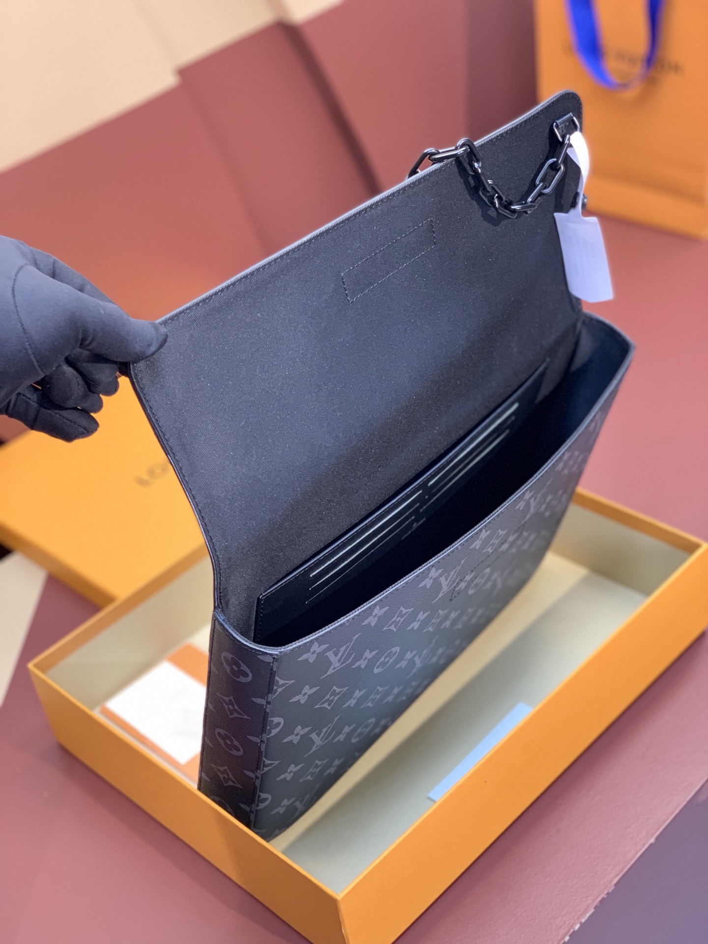 [TOP] Louis Vuitton LV Pochette Steamer Handbag 32x22x4cm - Black