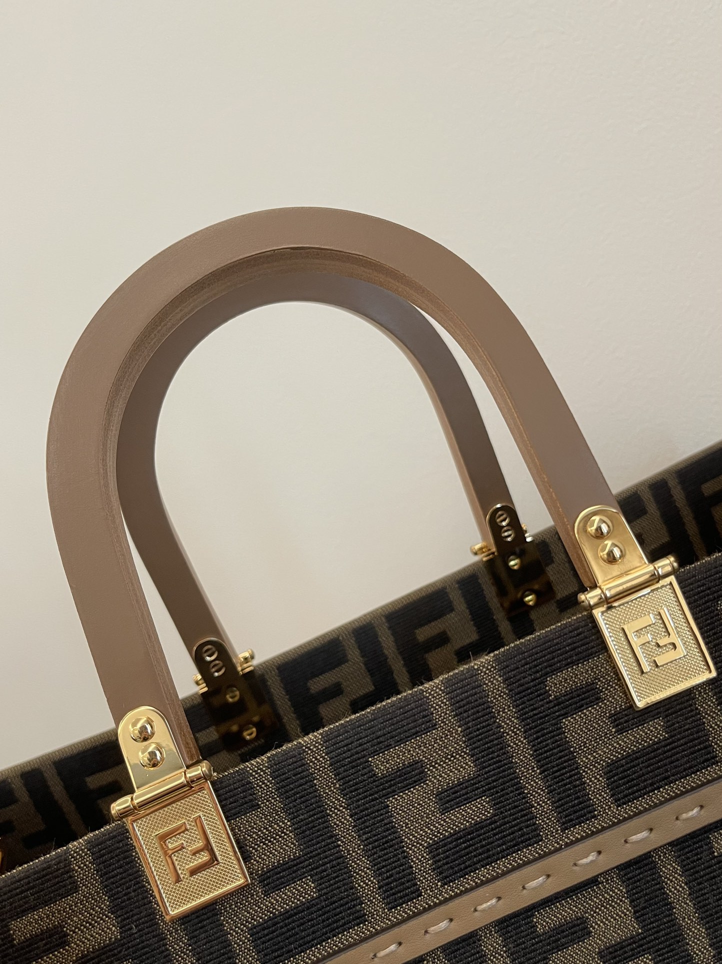 [TOP] FENDI Sunshine Tote Bag Medium 35x17x31cm - Brown