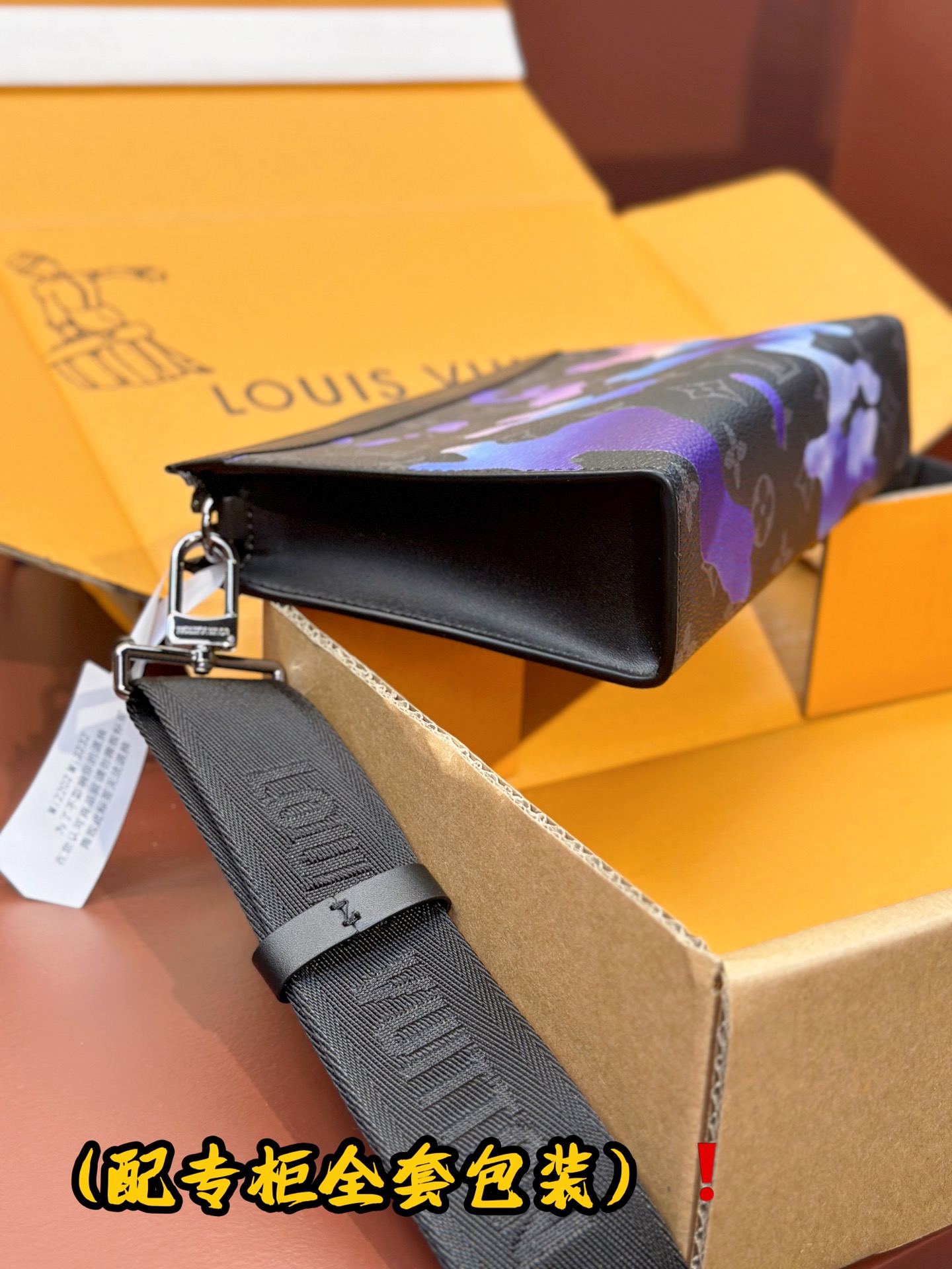 [TOP] Louis Vuitton LV Monogram Eclipse Canvas Bag 18.5 x 11 x 6.5cm - 3 Colour