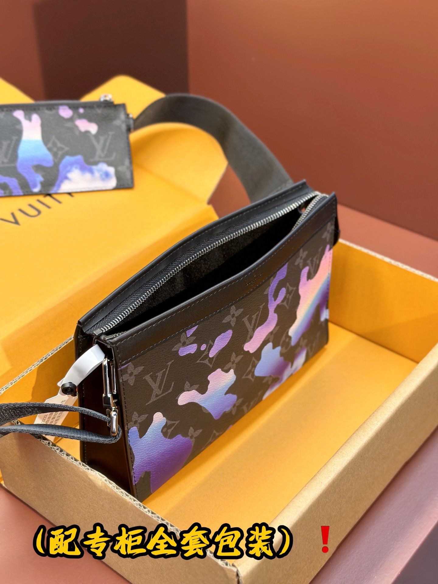 [TOP] Louis Vuitton LV Monogram Eclipse Canvas Bag 18.5 x 11 x 6.5cm - 3 Colour