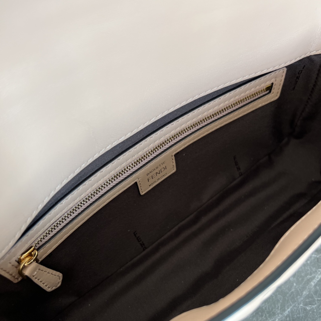 [TOP] FENDI Baguette Phone Pouch Bag 26*13*6cm- Red