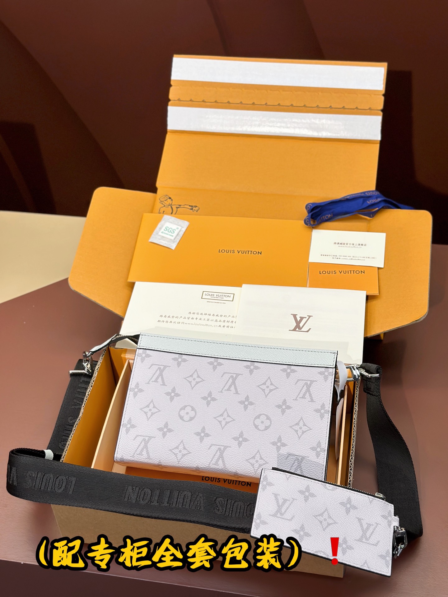 [TOP] Louis Vuitton LV Monogram Eclipse Canvas Bag 18.5 x 11 x 6.5cm - 4 Colour