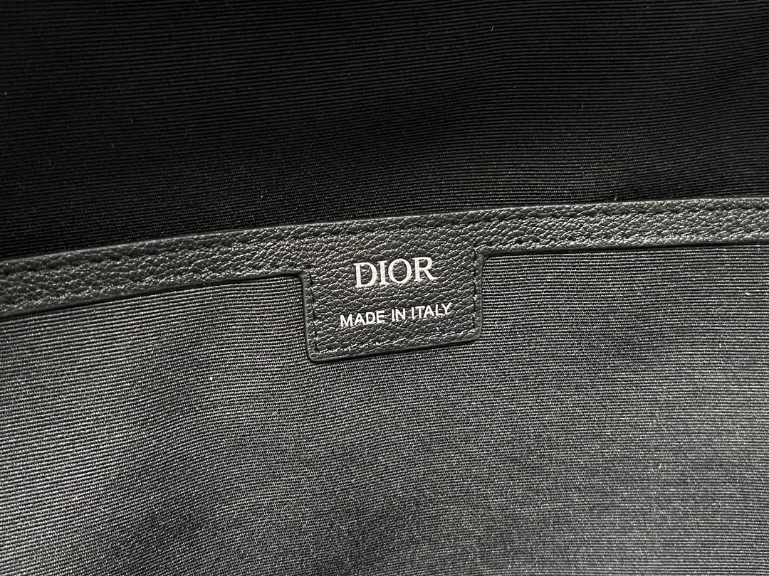 [TOP] Christian Dior Cow Leather Backpack 41.5 x 46 x 22cm - Black