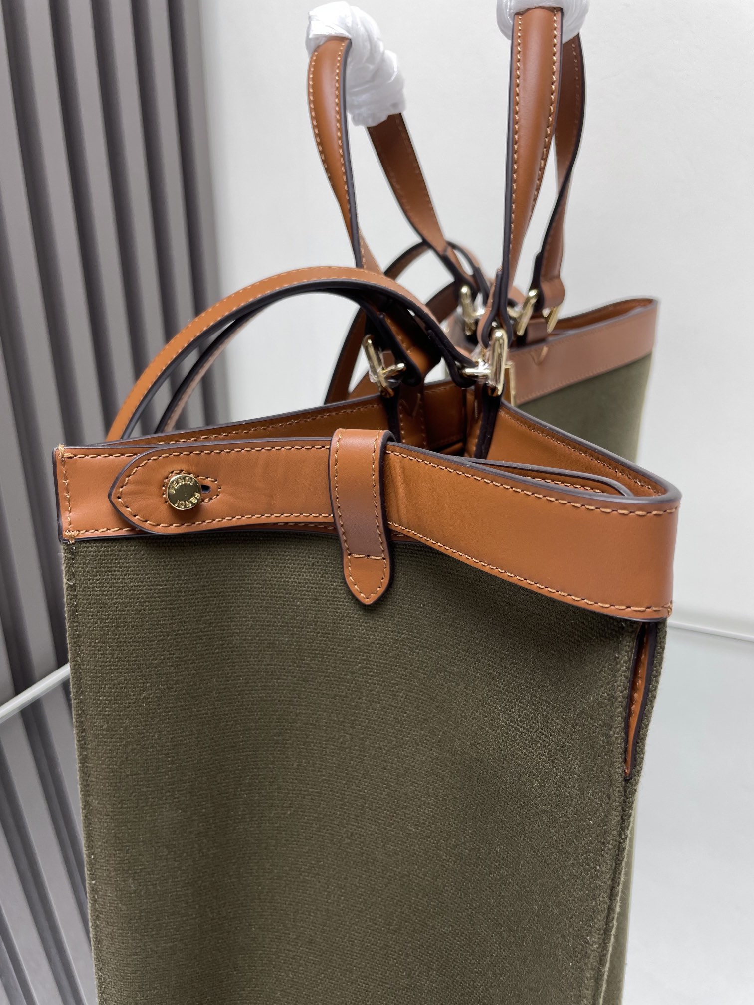 [TOP] FENDI Peekaboo X-Tote Bag 41x16x30cm - Green